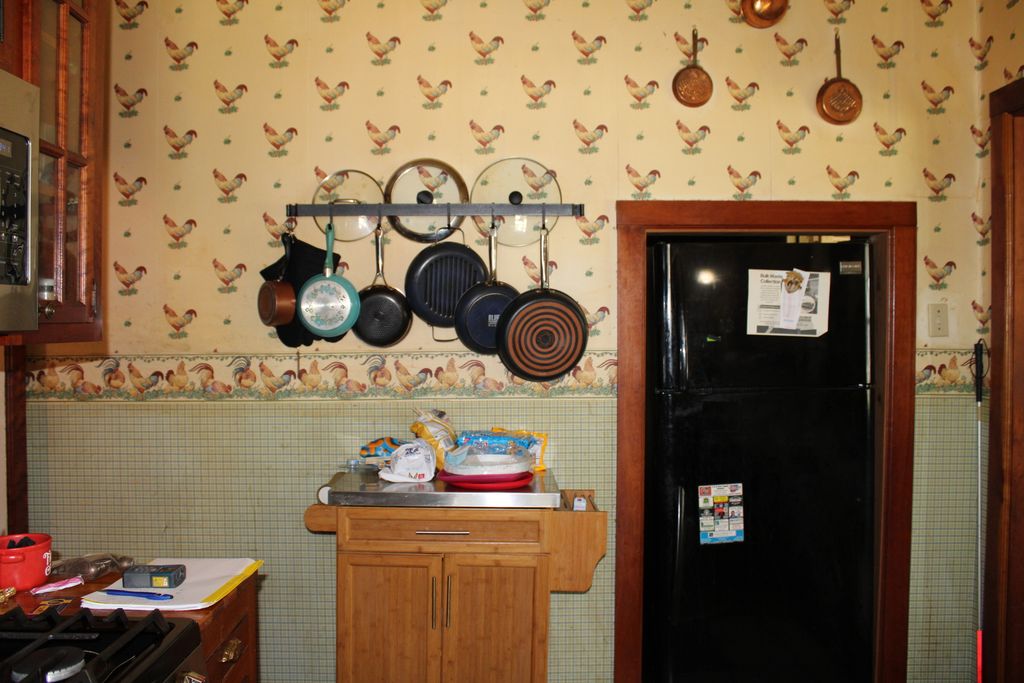 Image 16 of property listing at 304 S Maple Street, Centralia, IL 62801