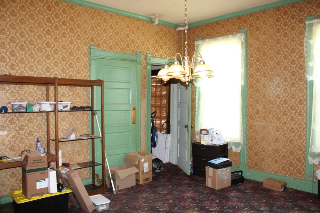Image 20 of property listing at 304 S Maple Street, Centralia, IL 62801
