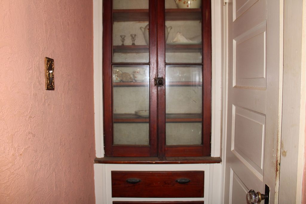 Image 22 of property listing at 304 S Maple Street, Centralia, IL 62801