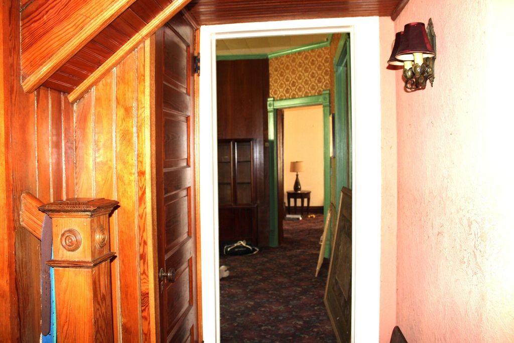 Image 23 of property listing at 304 S Maple Street, Centralia, IL 62801