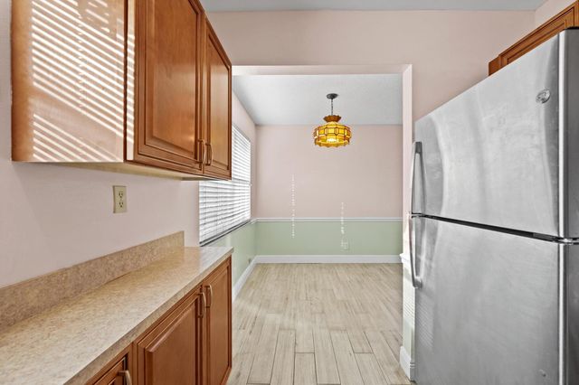 380 Sheffield P, West Palm Beach, FL 33417