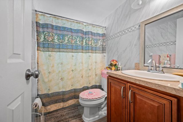 380 Sheffield P, West Palm Beach, FL 33417