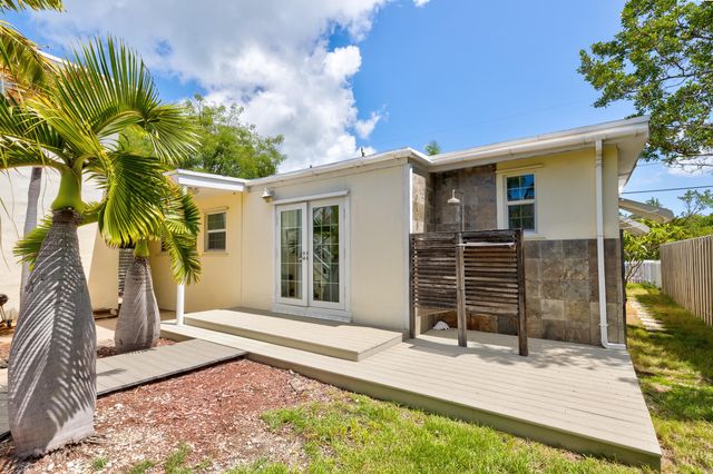 157 Caloosa Street, Plantation Key, FL 33070