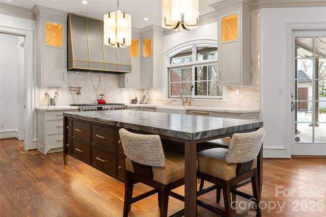 316 S Braeside Court, Asheville, NC 28803