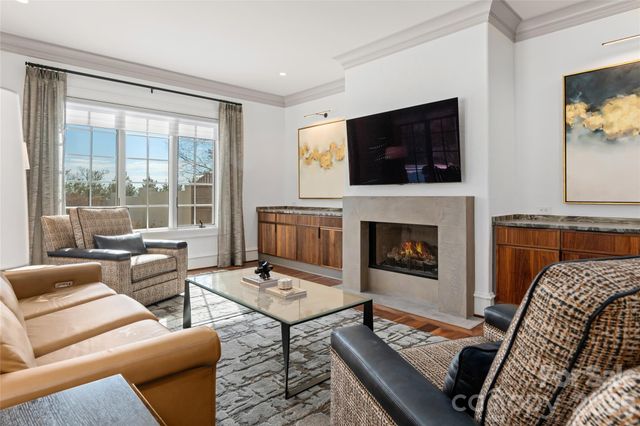 316 S Braeside Court, Asheville, NC 28803
