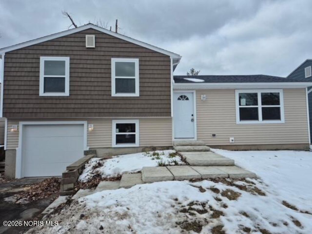 4745 Ottawa Trail Road, Toledo, OH 43611