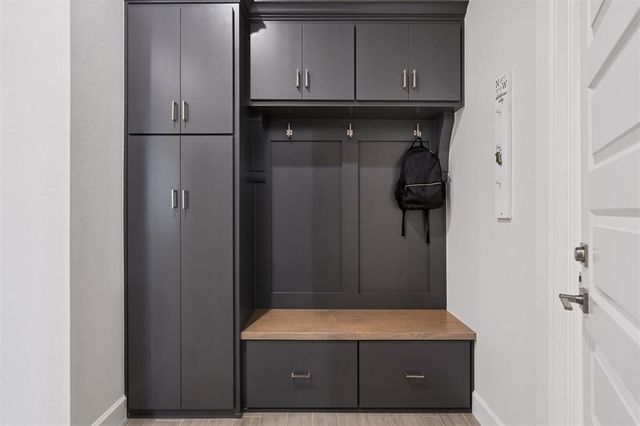 2201 Lago Drive, Moore, OK 73160