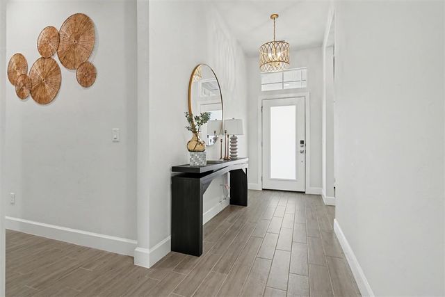 2201 Lago Drive, Moore, OK 73160