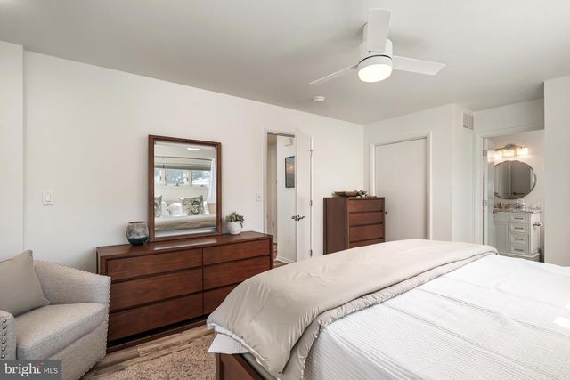 25 W JULIA AVE, Long Beach Township, NJ 08008
