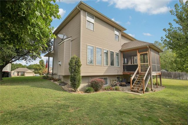 208 Westgate Court, Warrensburg, MO 64093