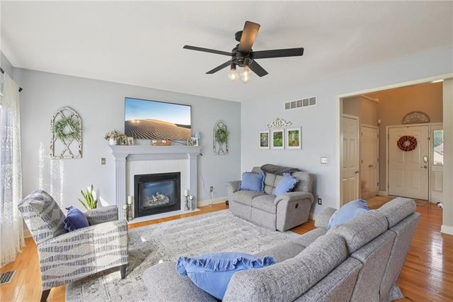 208 Westgate Court, Warrensburg, MO 64093