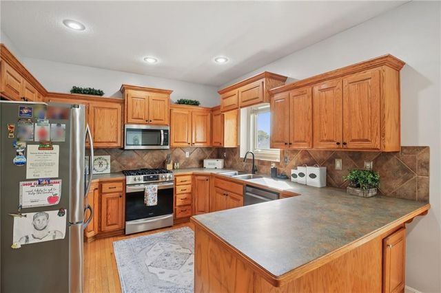 208 Westgate Court, Warrensburg, MO 64093