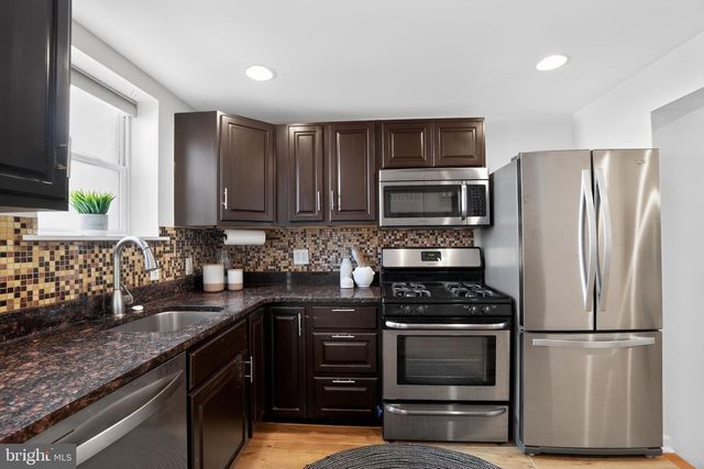 1304 S 7TH ST, Philadelphia, PA 19147