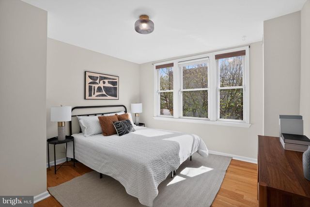 1304 S 7TH ST, Philadelphia, PA 19147