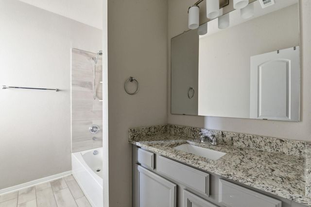 115 Austin Road, Angleton, TX 77515