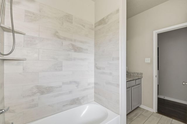 115 Austin Road, Angleton, TX 77515