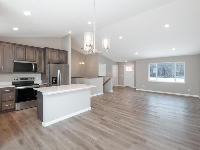 440 Prairie View Drive, Cologne, MN 55322