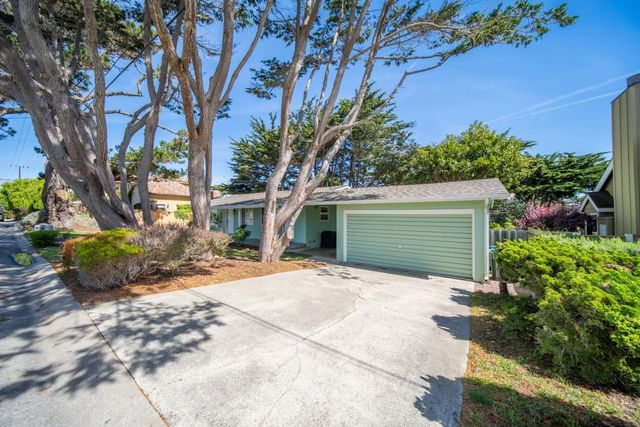 1136 Del Monte Boulevard, Pacific Grove, CA 93950