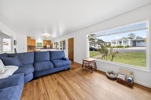 1136 Del Monte Boulevard, Pacific Grove, CA 93950