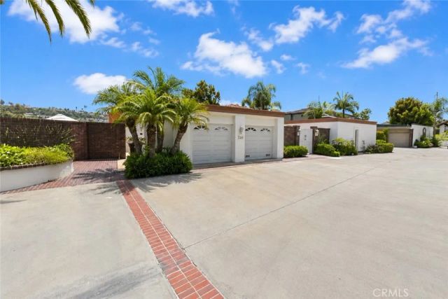 7343 Almaden, Carlsbad, CA 92009