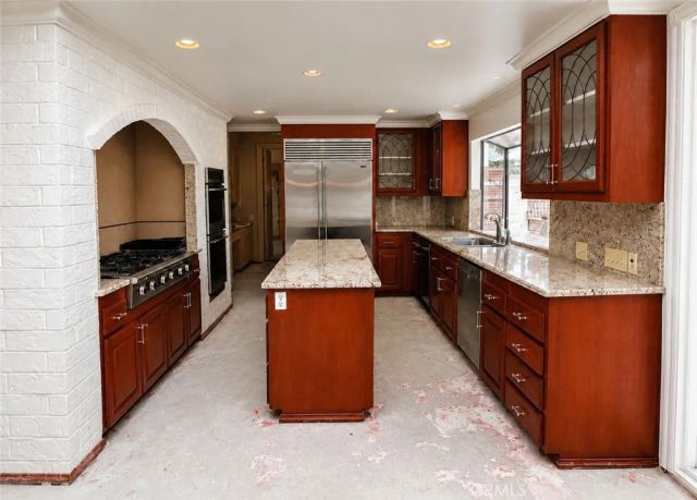 7343 Almaden, Carlsbad, CA 92009