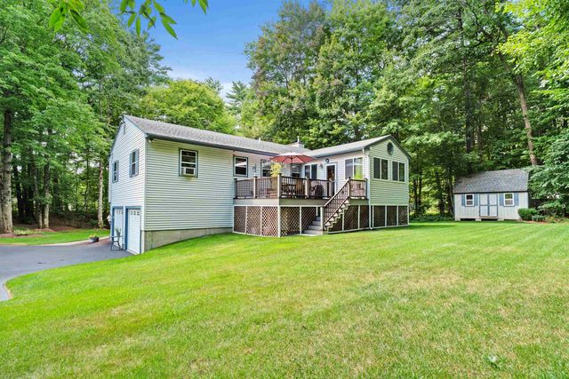 11 Poore Road, Hooksett, NH 03106