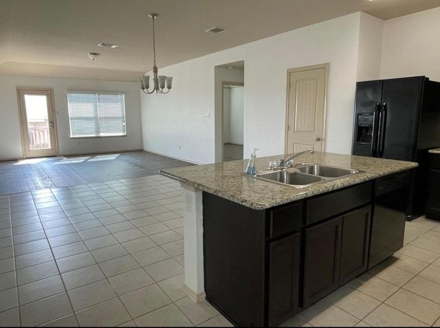 190 Tallow TRL, San Marcos, TX 78666