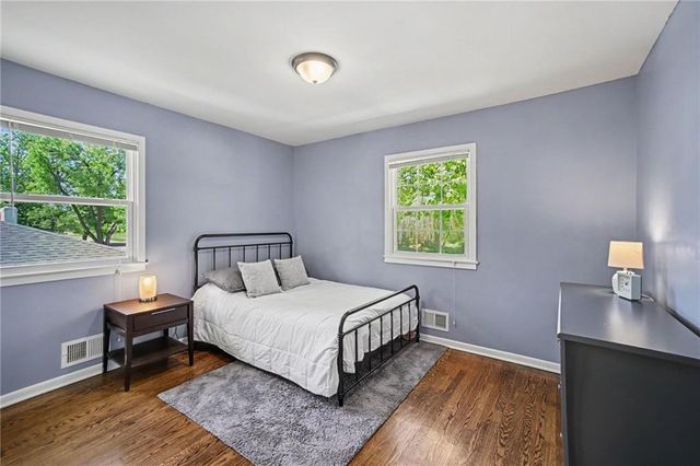 9407 Craig Drive, Overland Park, KS 66212