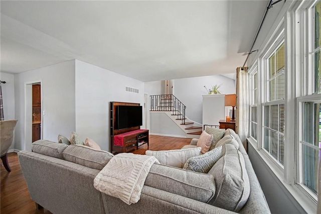 9407 Craig Drive, Overland Park, KS 66212