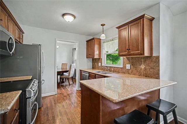 9407 Craig Drive, Overland Park, KS 66212