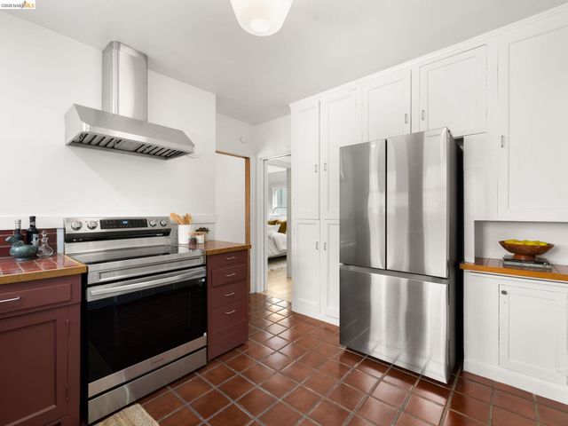 2816 Webster St, Berkeley, CA 94705