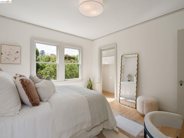 2816 Webster St, Berkeley, CA 94705