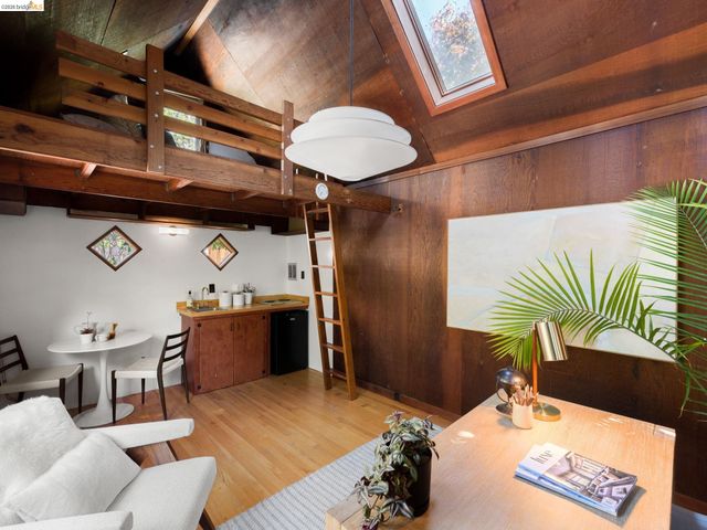 2816 Webster St, Berkeley, CA 94705