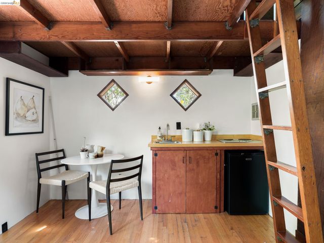 2816 Webster St, Berkeley, CA 94705