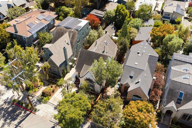 2816 Webster St, Berkeley, CA 94705