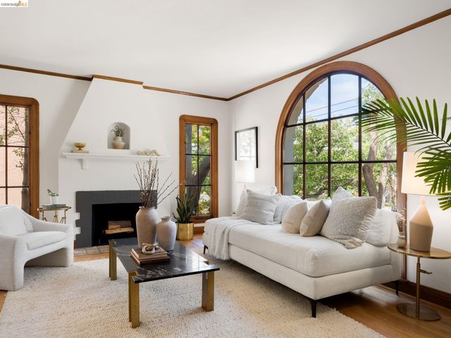 2816 Webster St, Berkeley, CA 94705
