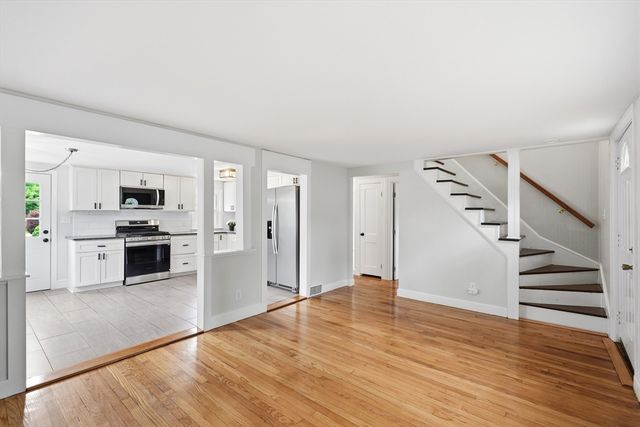 25 Julia Road, Weymouth, MA 02191