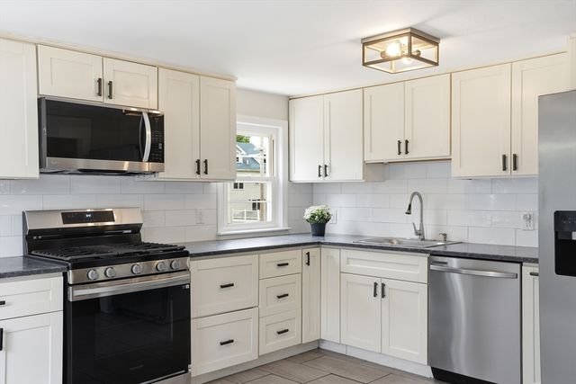25 Julia Road, Weymouth, MA 02191