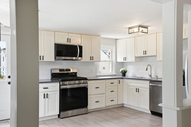 25 Julia Road, Weymouth, MA 02191