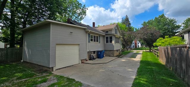 116 Pleasant Street, Wellington, OH 44090