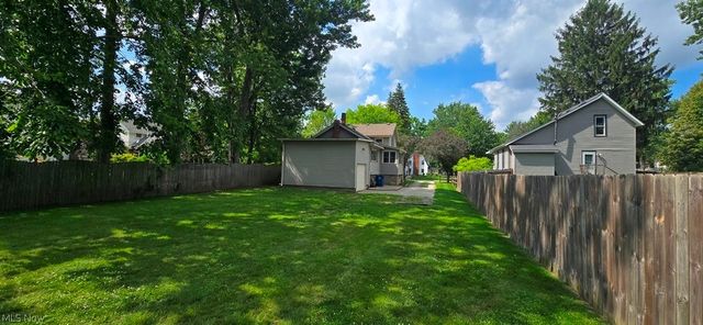 116 Pleasant Street, Wellington, OH 44090