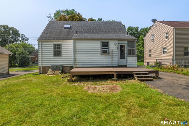 88 Englewood Avenue, West Hartford, CT 06110