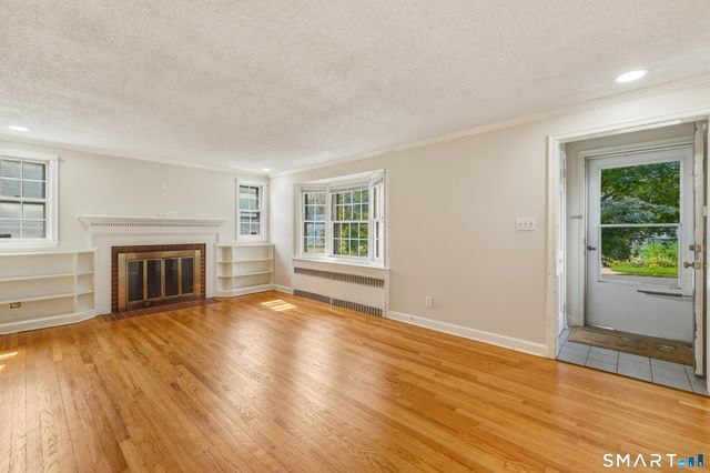 88 Englewood Avenue, West Hartford, CT 06110
