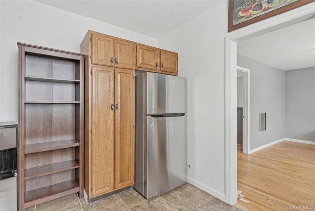 10 Maple Avenue N, Loch Sheldrake, NY 12779