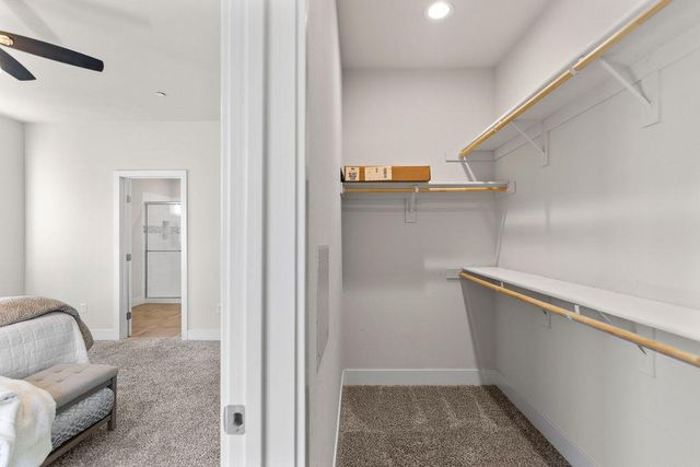 1972 Sugar Pine Dr, Oakdale, CA 95361