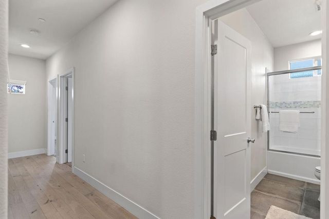 1972 Sugar Pine Dr, Oakdale, CA 95361