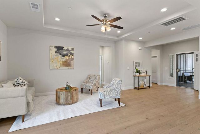 1972 Sugar Pine Dr, Oakdale, CA 95361