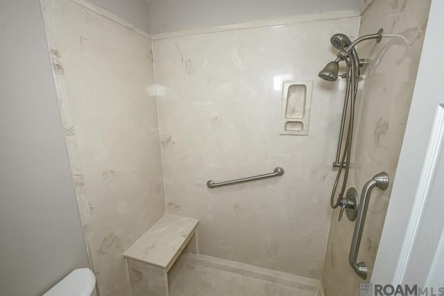 6407 Donnybrook Ave, Greenwell Springs, LA 70739