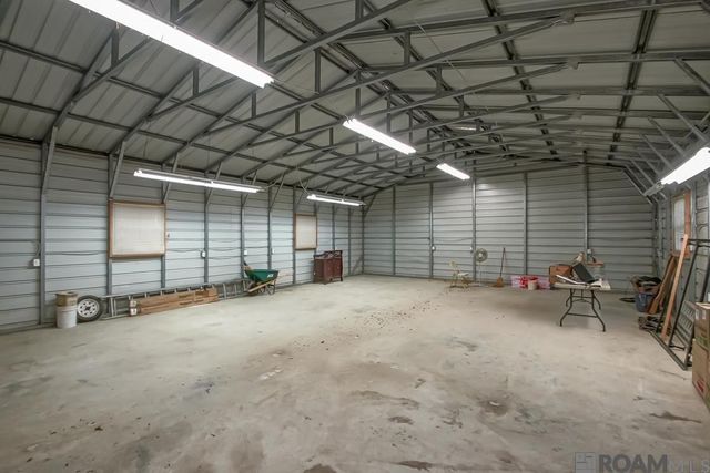 6407 Donnybrook Ave, Greenwell Springs, LA 70739