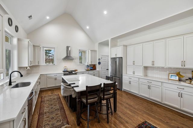 1395 Sawyer Cemetery Road, Signal Mountain, TN 37377